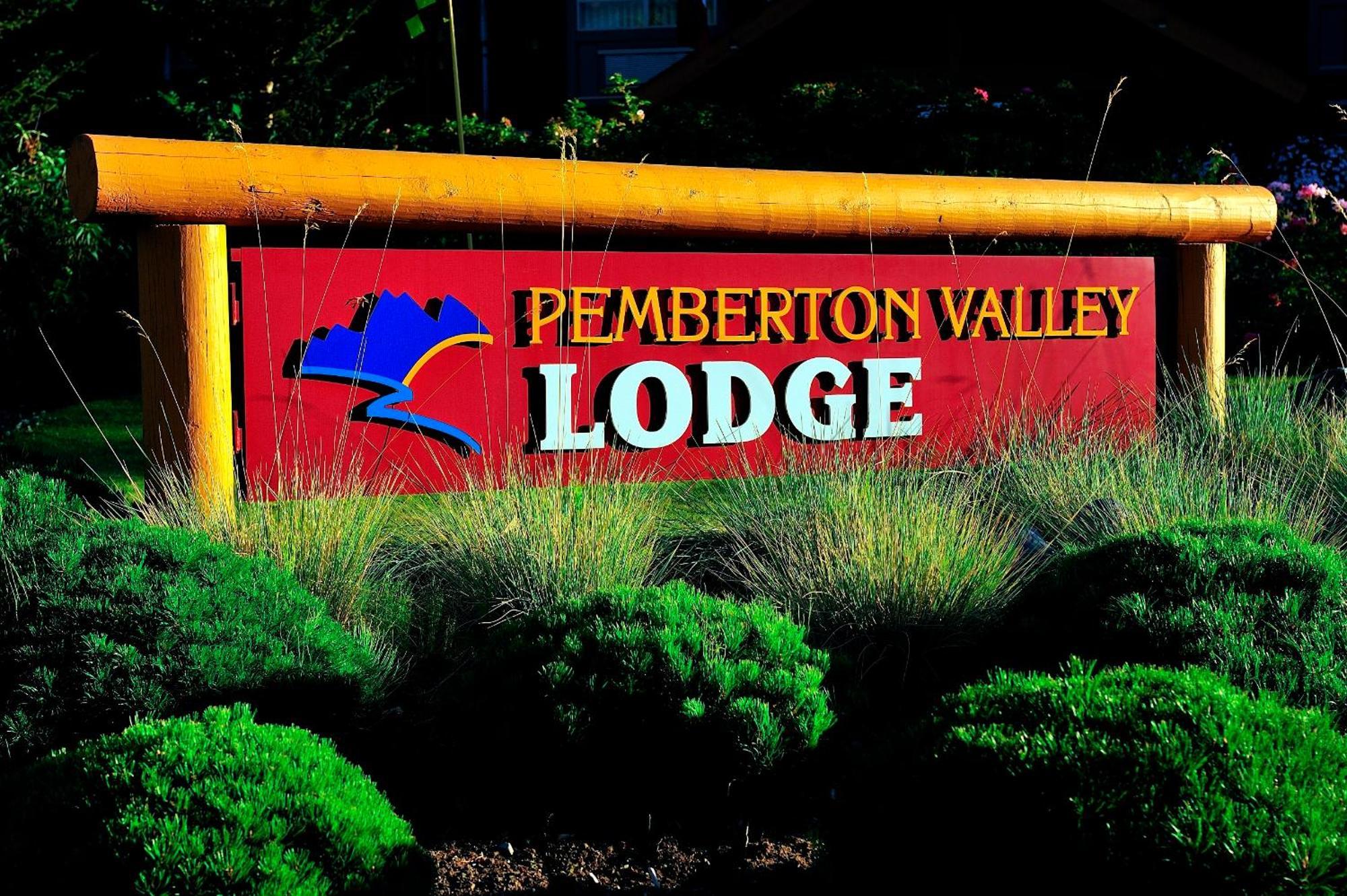 Pemberton Valley Lodge Buitenkant foto