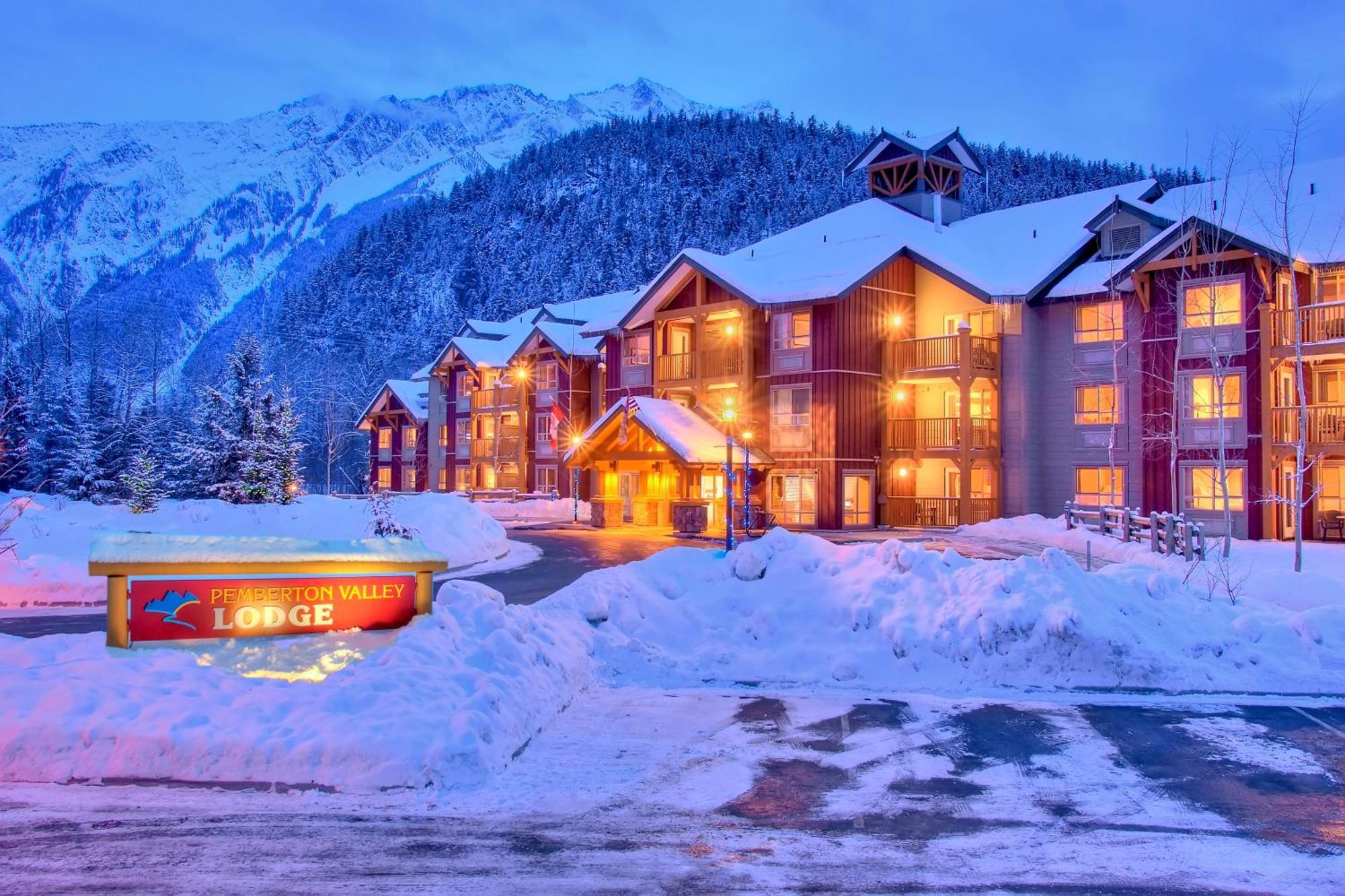 Pemberton Valley Lodge Buitenkant foto