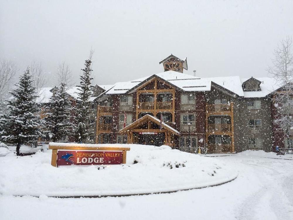 Pemberton Valley Lodge Buitenkant foto