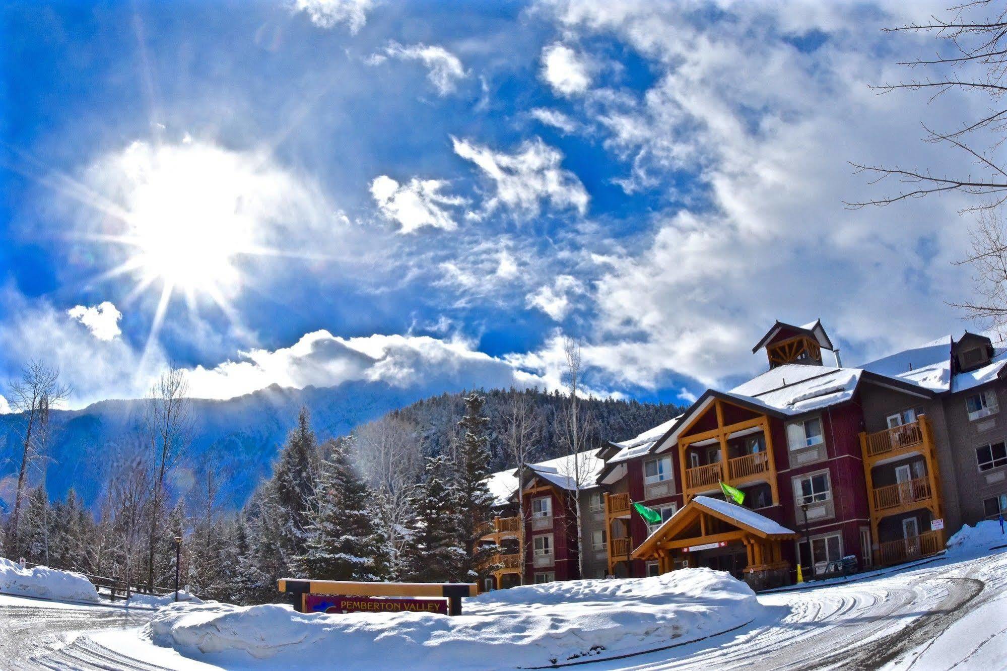 Pemberton Valley Lodge Buitenkant foto