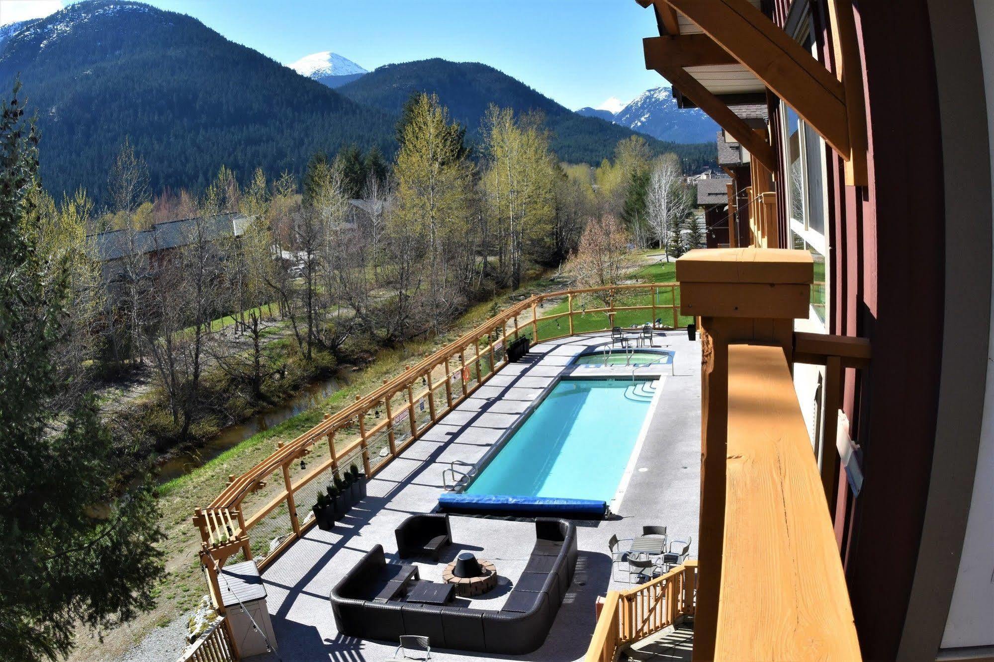 Pemberton Valley Lodge Buitenkant foto